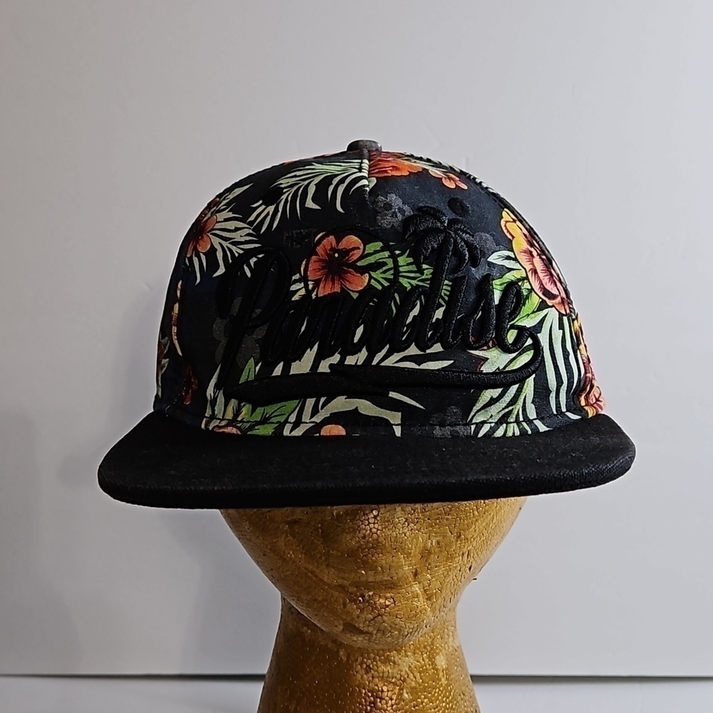 Neff Paradise Cap Black bib with Tropical Print Pre-owned